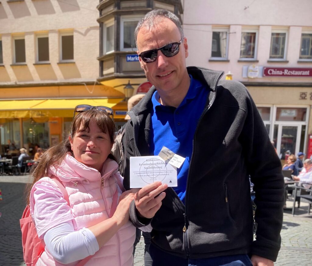 Stolze Gäste bei der Krimi-Tour Koblenz