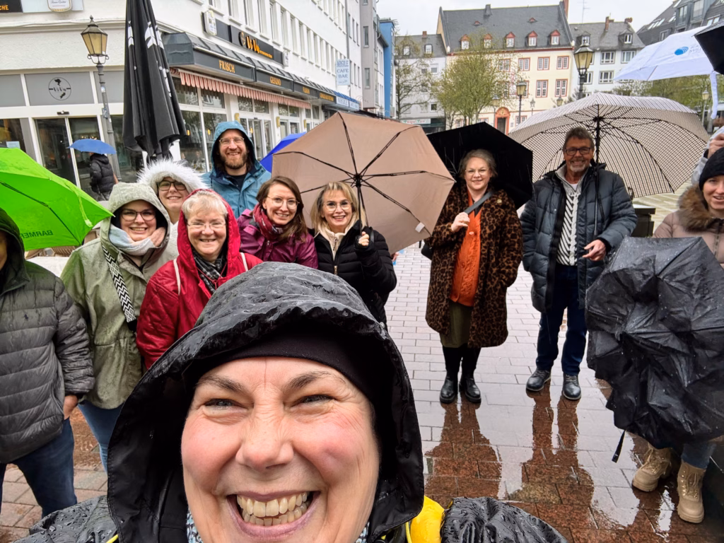 Krimi-Tour Gutscheine verschenken Freude - auch im Regen